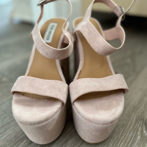 Steve Madden Advice Blush Pink Suede Platform Sandals - Picture 4 of 6
